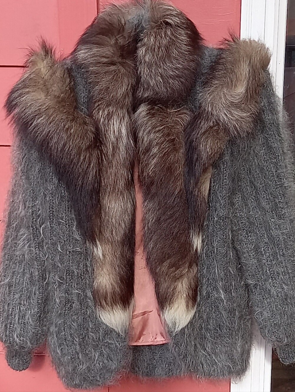 Unique 🦊coat - Picture 9 of 10